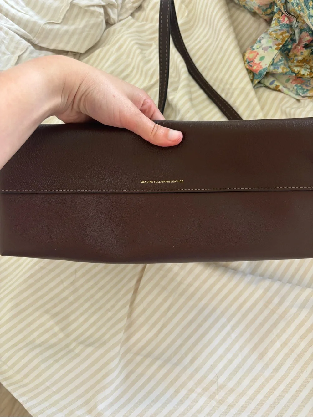Coach Chelsea Shoulder Bag 30 in Brass/Maple Brown - Picture 5 of 12